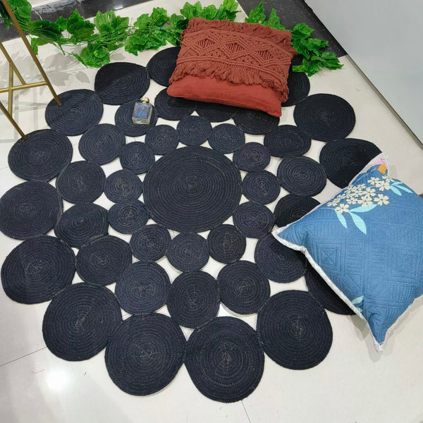 Braided Cotton Rug in Circular Round with Small Circle Pattern - 4x4 Feet (117x117 cm)