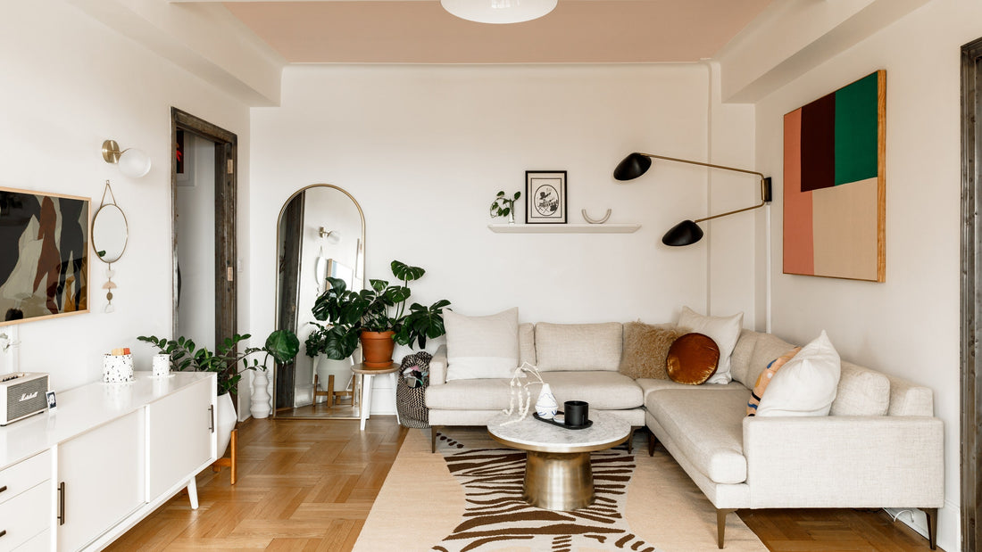Waiting room image