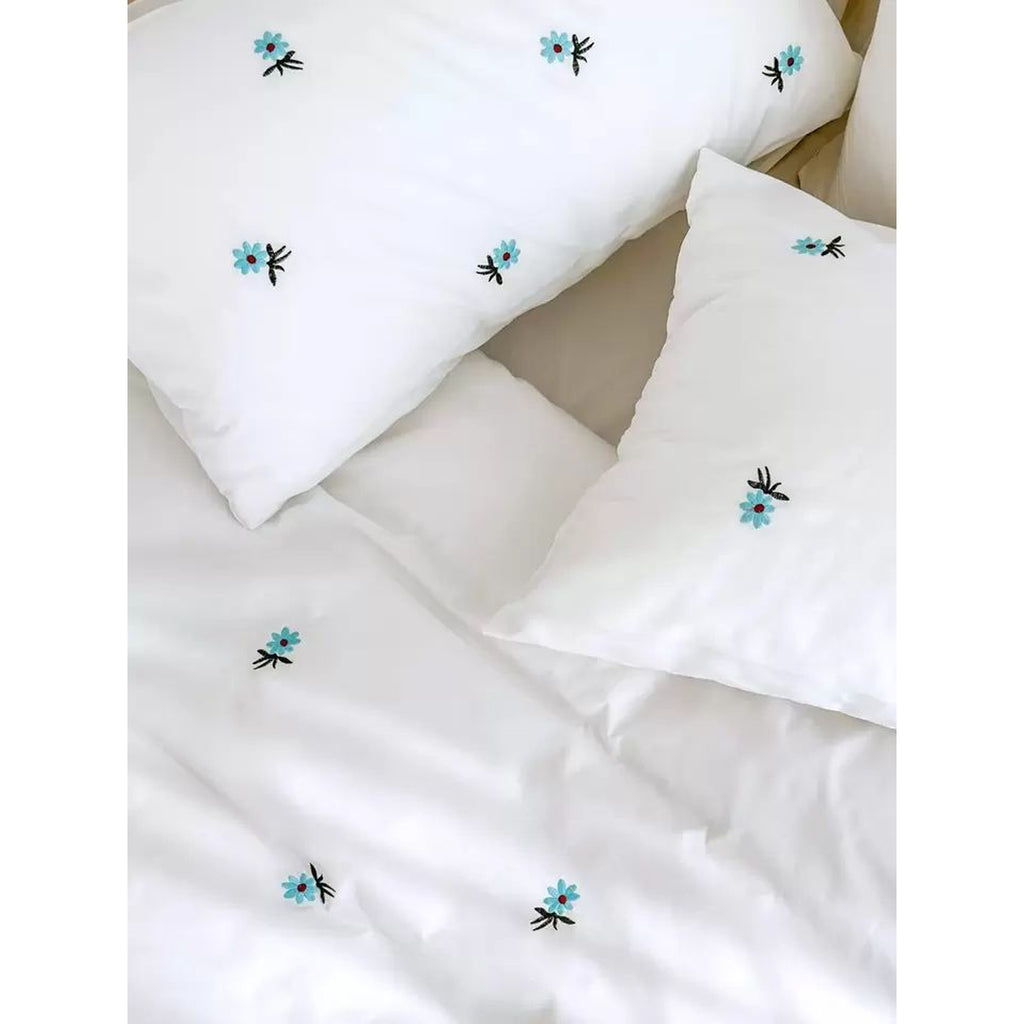 Floral Bloom Pure Cotton King-Size White & Blue Floral Embroidered Bedsheet Set