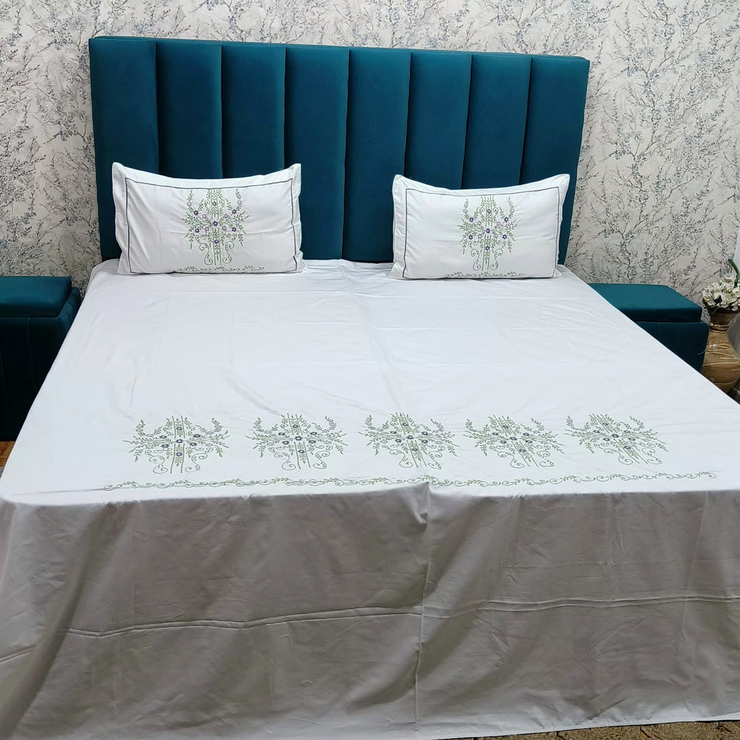 Shahi Karigari Pure Cotton King-Size White & Green Floral Embroidered Bedsheet