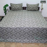 Petals Perra King Size Pure Cotton  Printed Bedsheet Set
