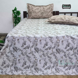Petals Perra King Size Pure Cotton  Printed Bedsheet Set