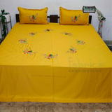 Fabby Parrot Embroider King Size Bed Sheets