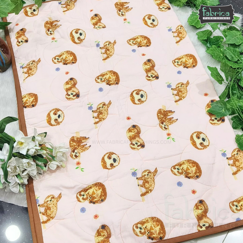 Kidee sloth Printed Mul Cotton Reversible Baby Quilt