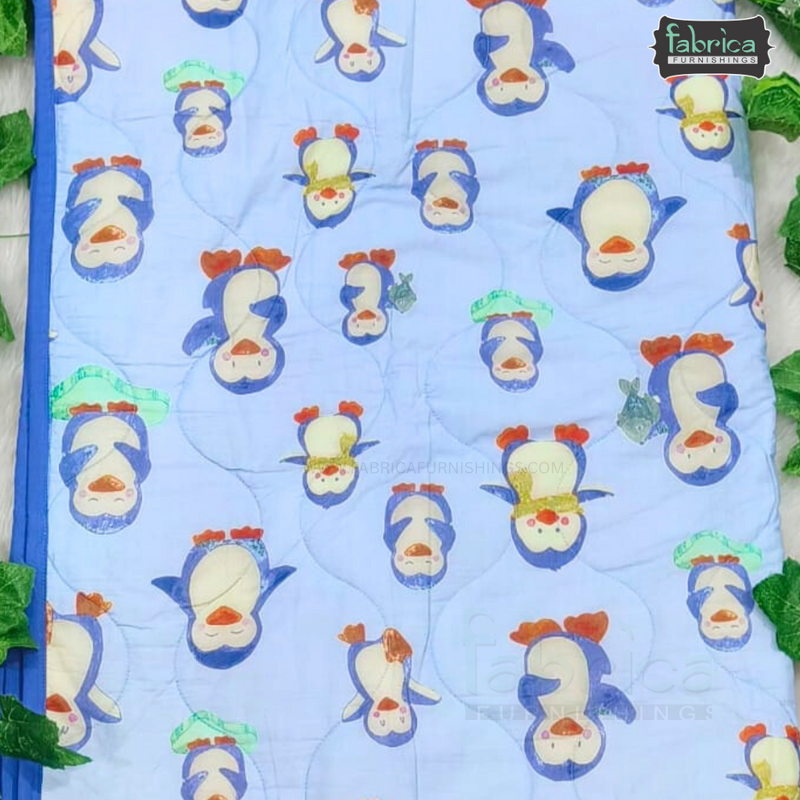 Kidee penguin Printed Mul Cotton Reversible Baby Quilt