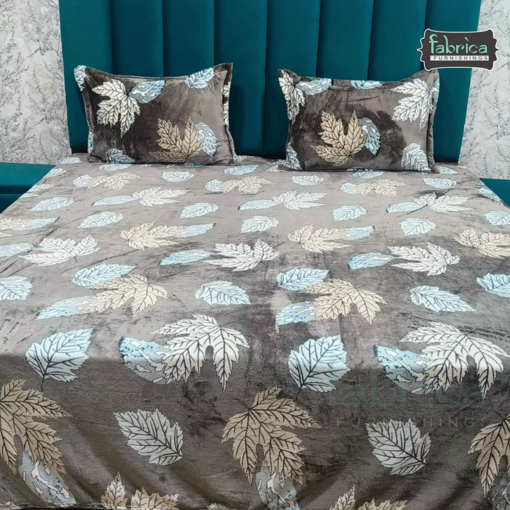Cloudy Printed Premium  King Size Winter Bedsheet Set
