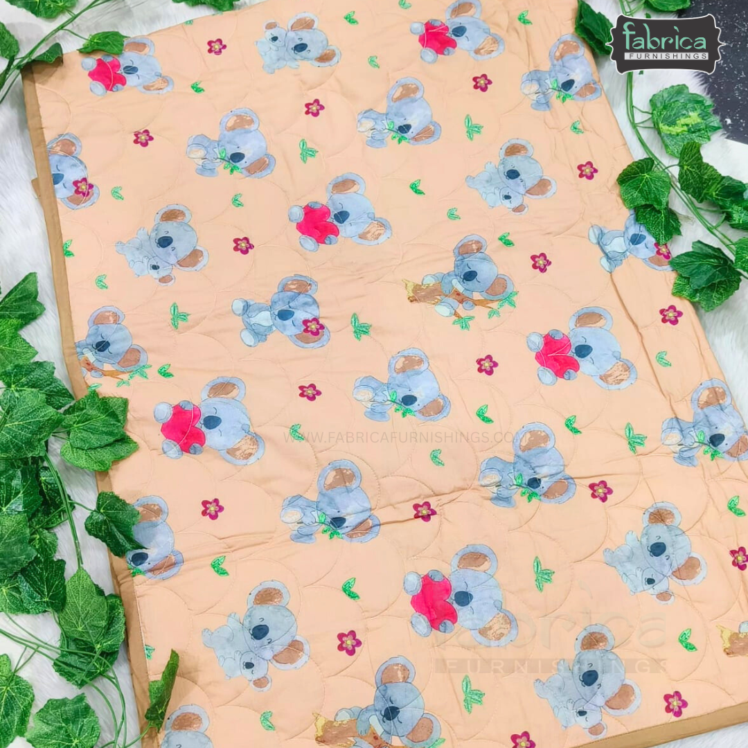 Kidee Teddy Heats Printed Mul Cotton Reversible Baby Quilt