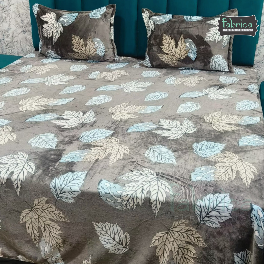 Cloudy Printed Premium  King Size Winter Bedsheet Set