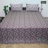 Petals Perra King Size Pure Cotton  Printed Bedsheet Set