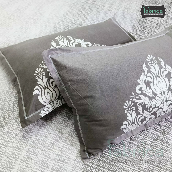 Urban Dots Pure Cotton King Size Printed Bedsheet