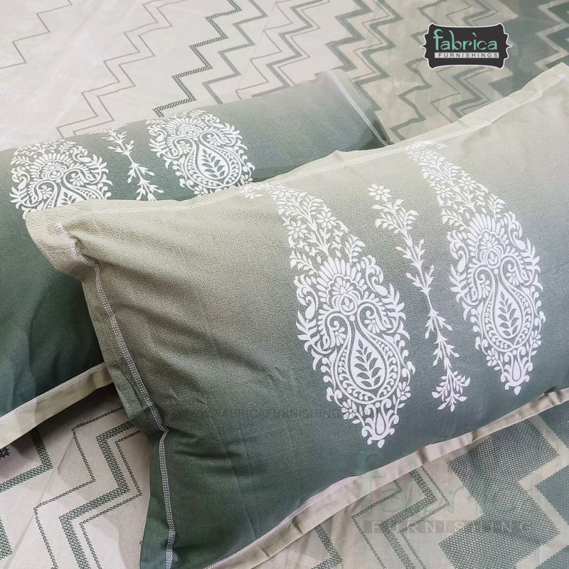 Urban Dots Pure Cotton King Size Printed Bedsheet