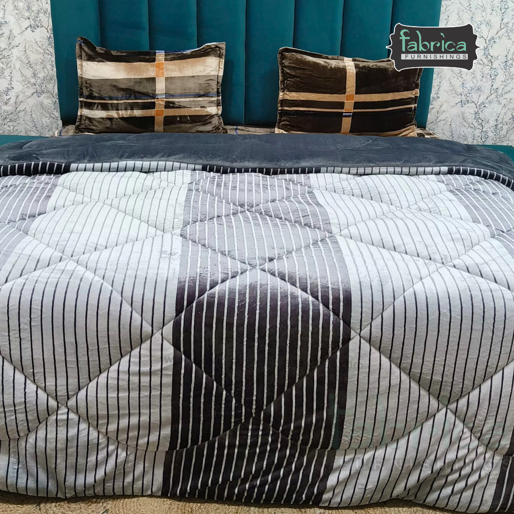 Softora Stripe Printed King Size Reversible Winter Quilts