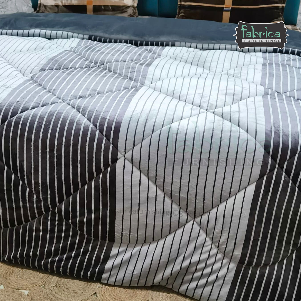 Softora Stripe Printed King Size Reversible Winter Quilts