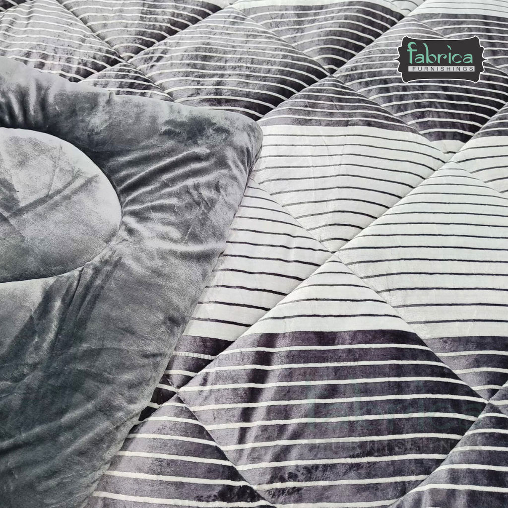 Softora Stripe Printed King Size Reversible Winter Quilts