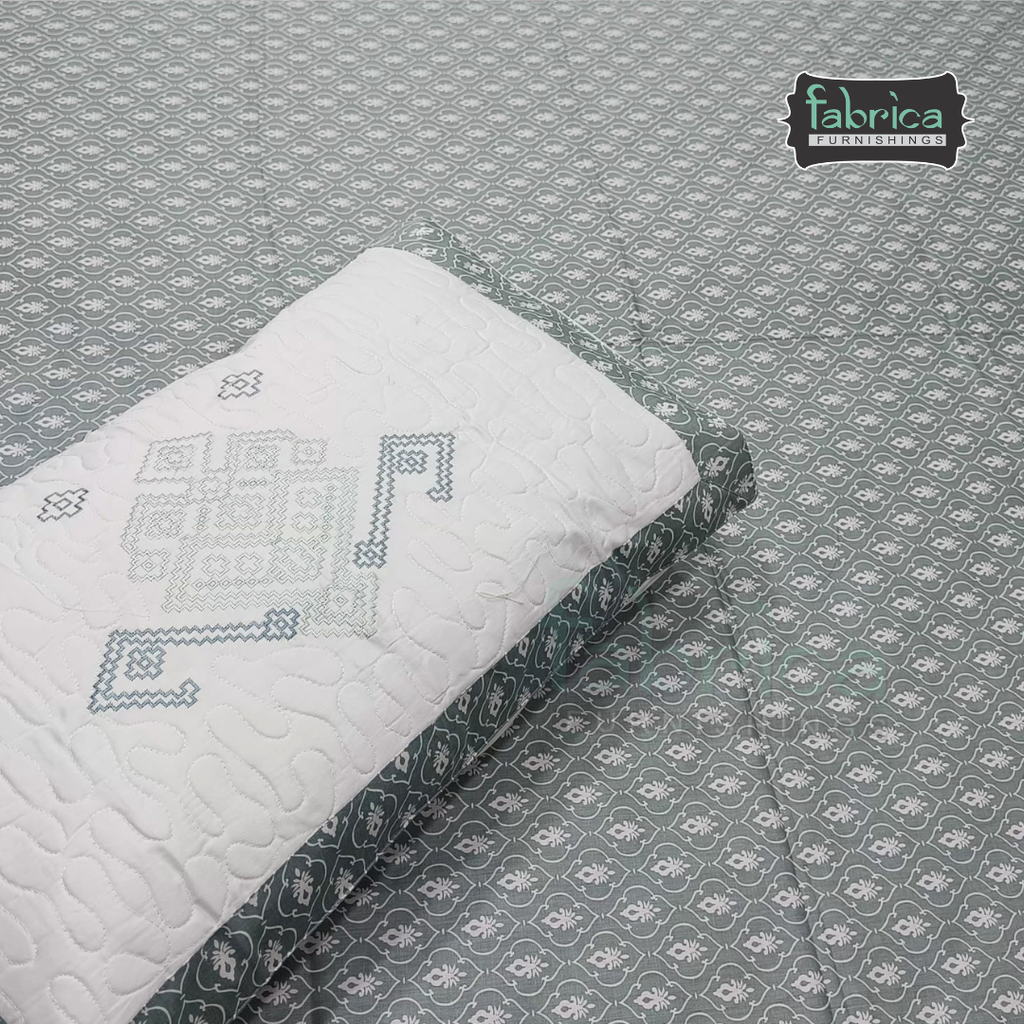 Fabrica Signature Pure Cotton King Size Printed Bedsheet with Quilted pillow covers