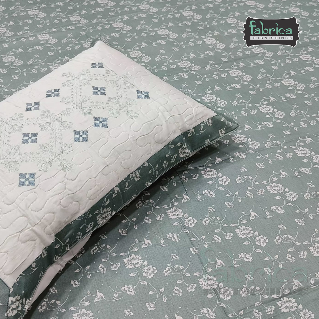Fabrica Signature Pure Cotton King Size Printed Bedsheet with Quilted pillow covers