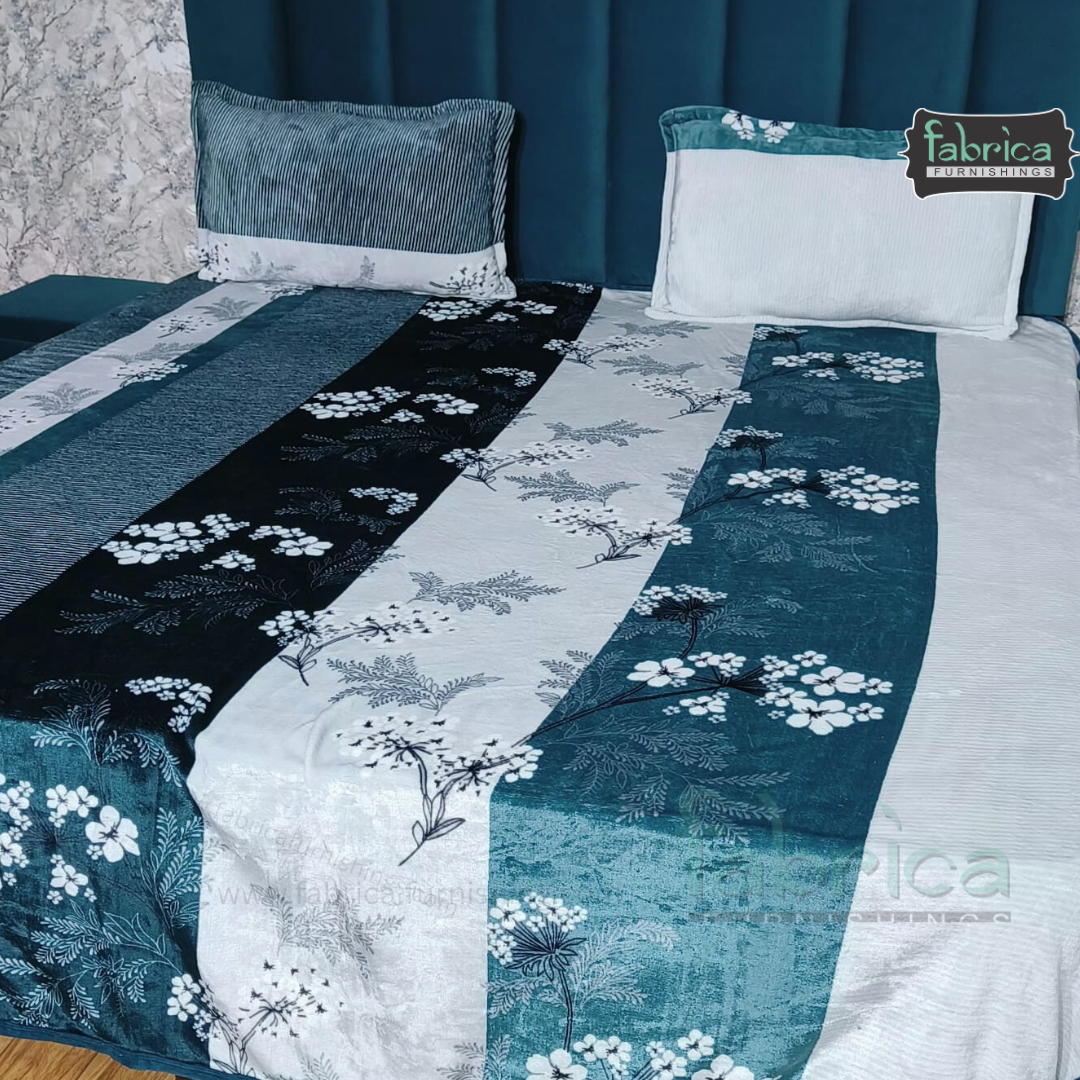 Stella  Printed Premium  King Size Winter Bedsheet Set