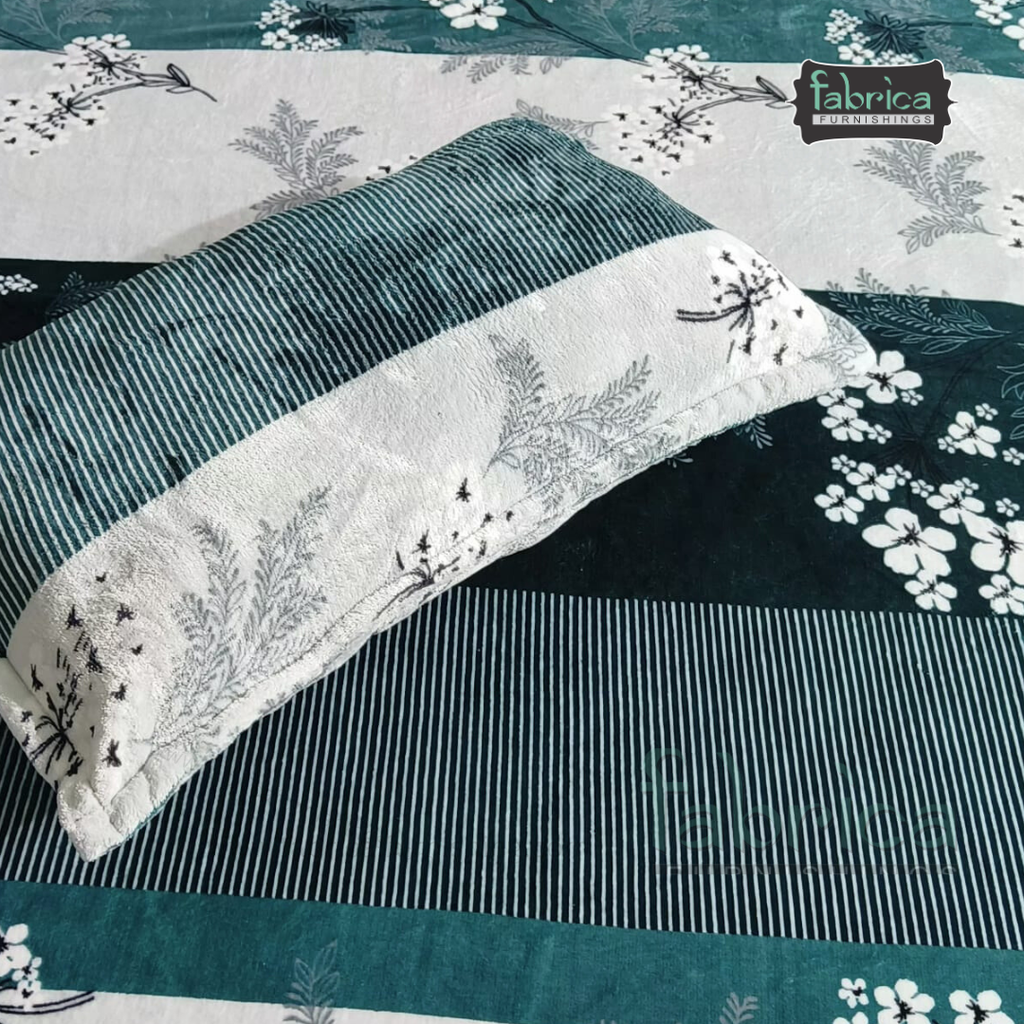 Stella  Printed Premium  King Size Winter Bedsheet Set