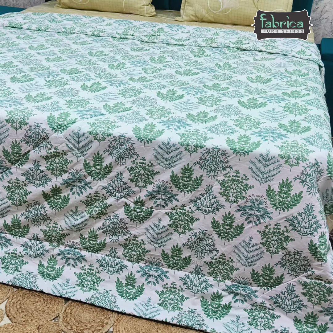 Cloudnest King Size Printed Reversible Comforter/ Quilt