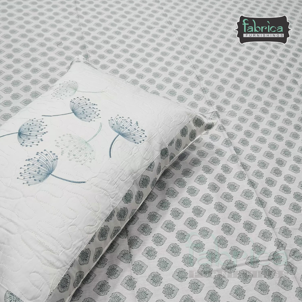 Fabrica Signature Pure Cotton King Size Printed Bedsheet with Quilted pillow covers