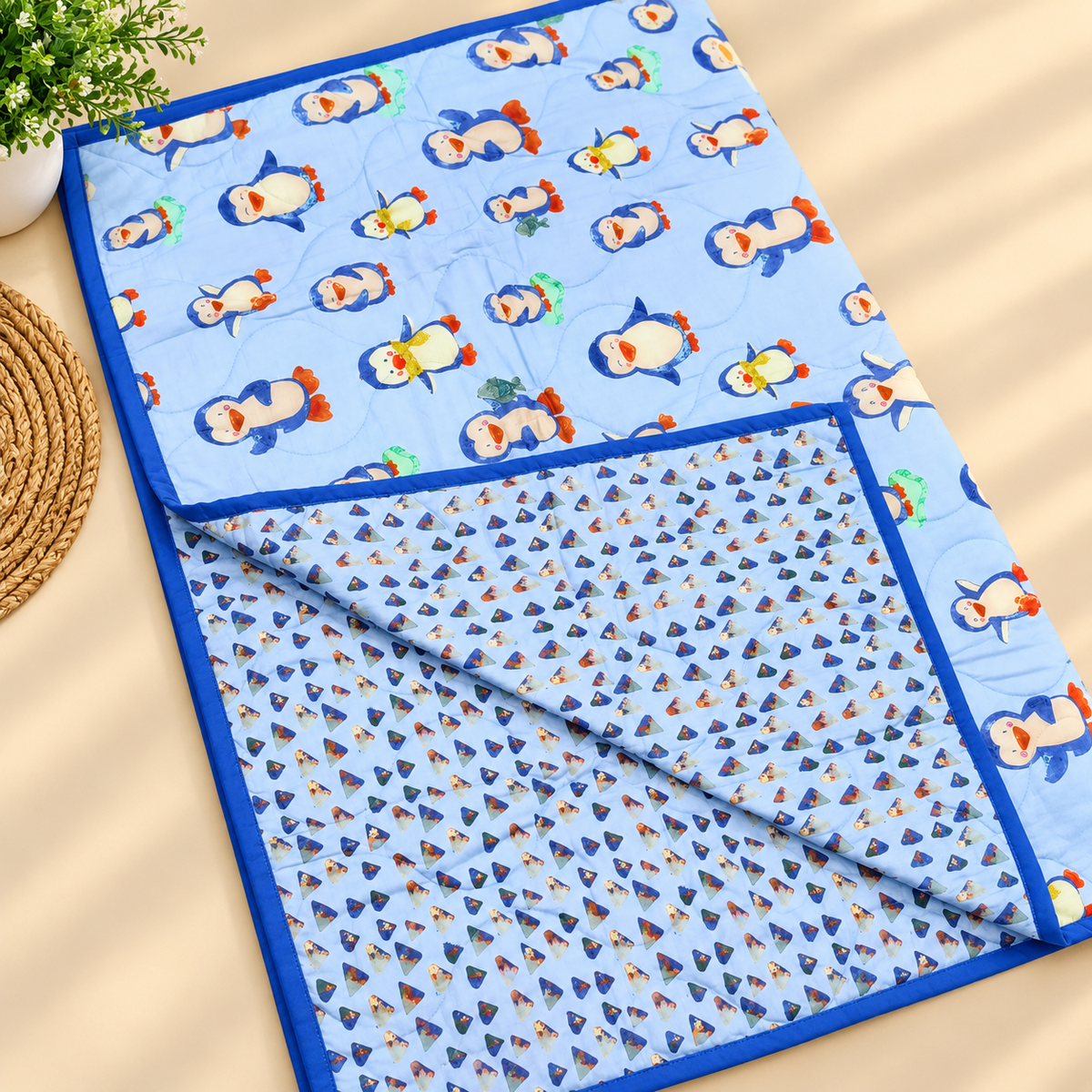 Kidee penguin Printed Mul Cotton Reversible Baby Quilt