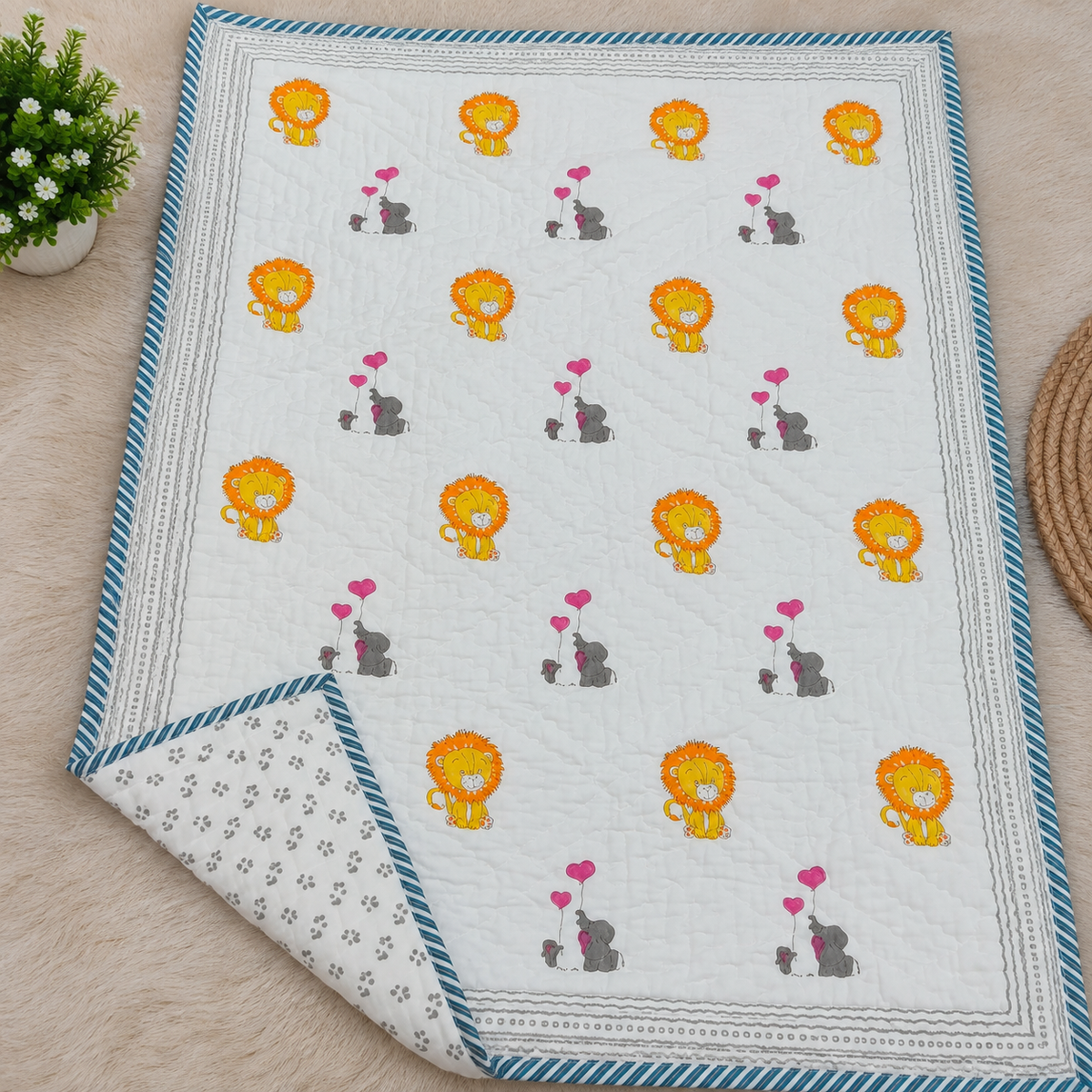 Little Dreamers Jungle Friends Printed Pure Mul Cotton Reversible Baby Quilt