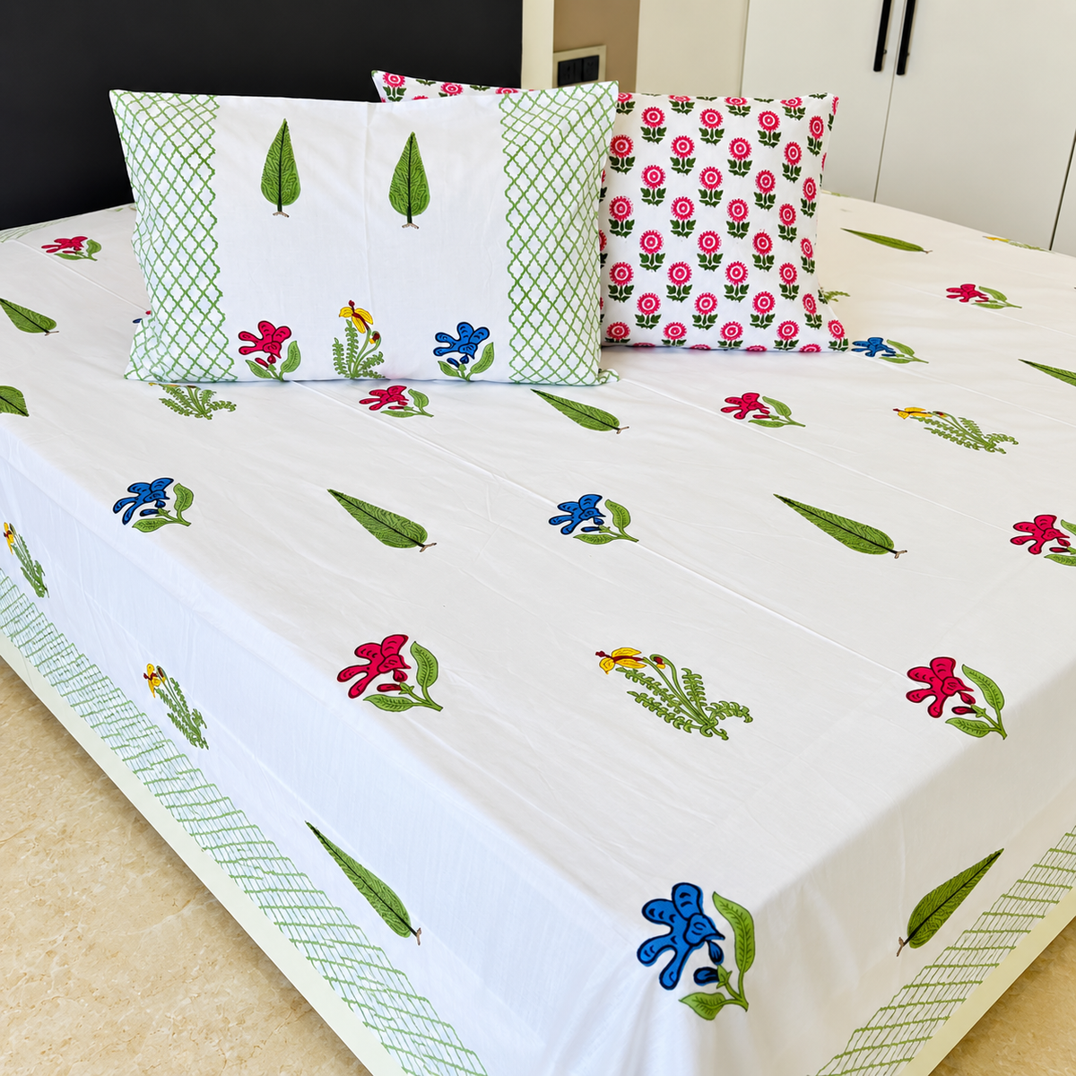 Percale Premium Floral Hand Block Printed Super King-Size Cotton Bedsheet (400TC)