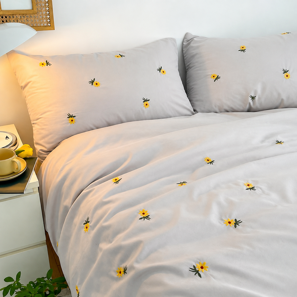 Floral Bloom Embroidered QueenSize Pure Cotton Bedsheet Set