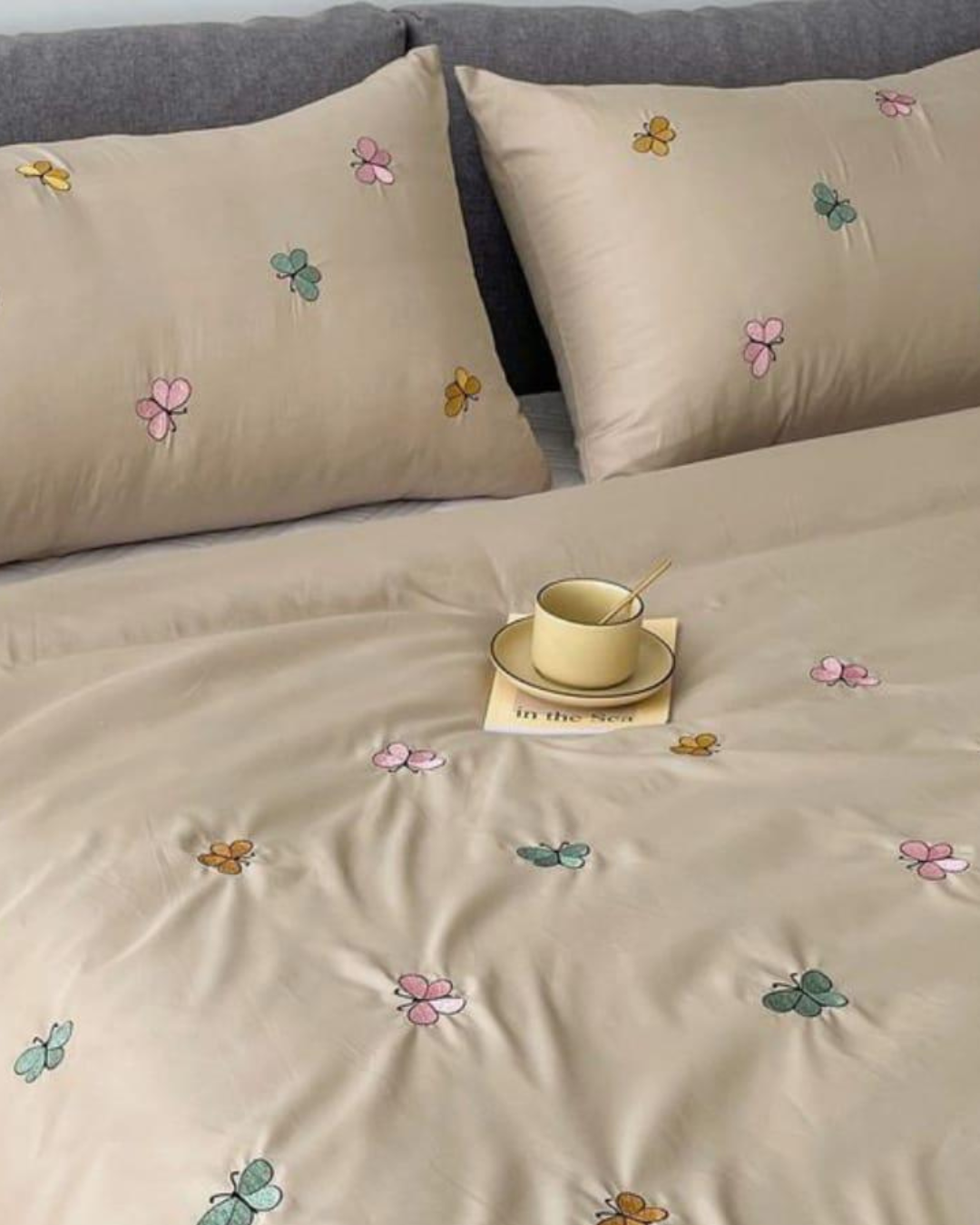 Floral Bloom Embroidered King Size Pure Cotton Bedsheet Set