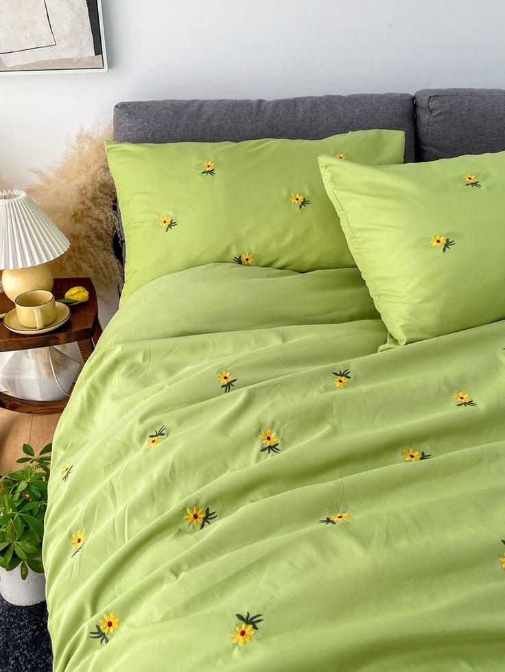 Floral Bloom Embroidered King Size Pure Cotton Bedsheet Set