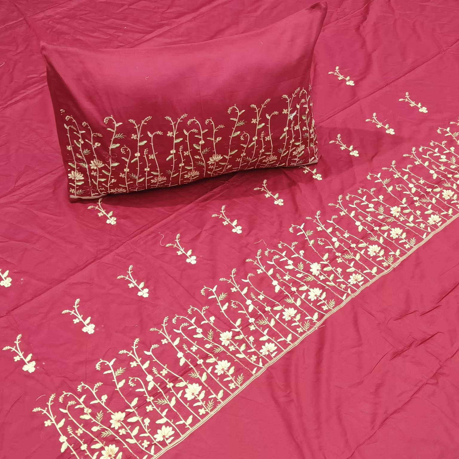 Kanak Embroidered Pure Cotton King Size Bedsheet Set