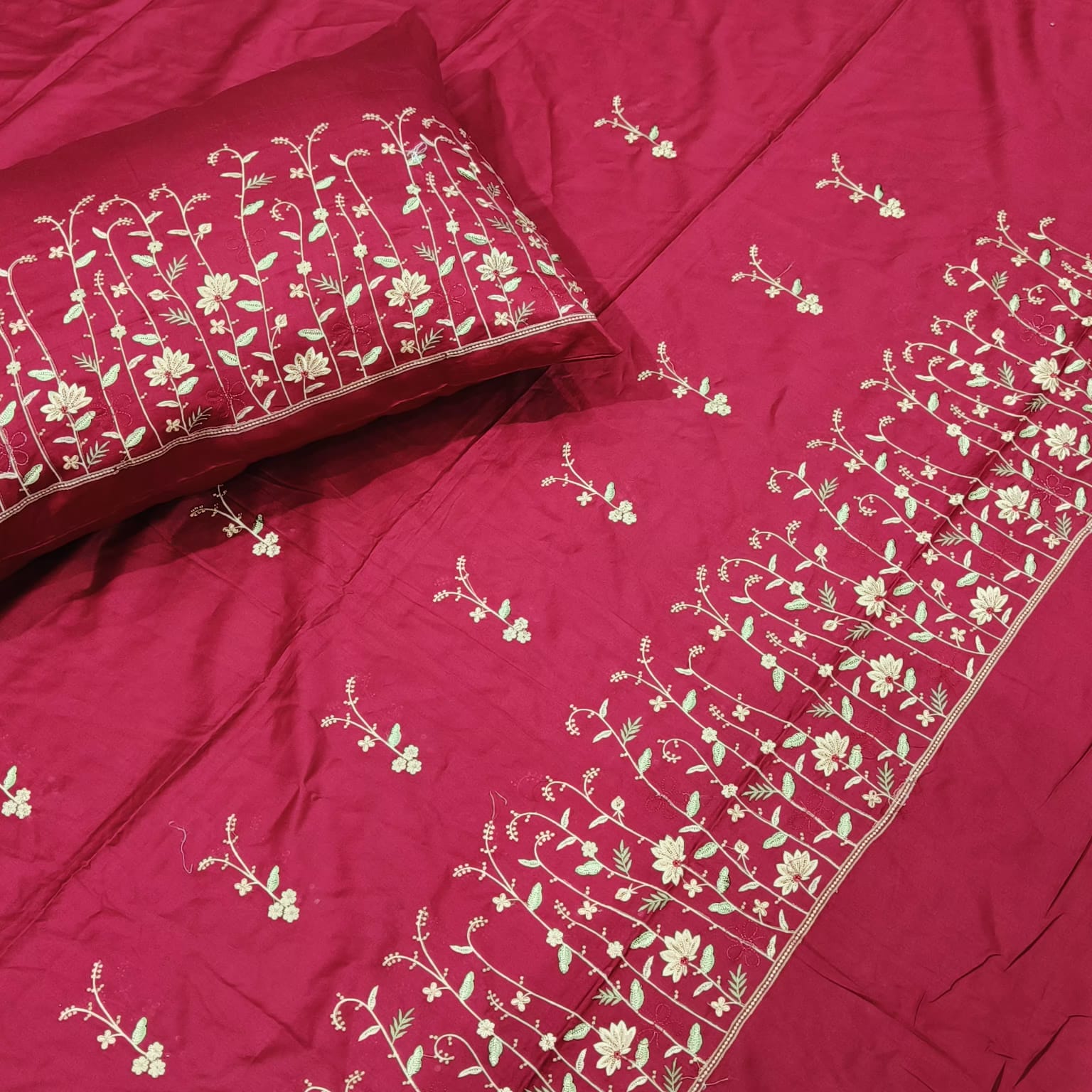 Kanak Embroidered Pure Cotton King Size Bedsheet Set