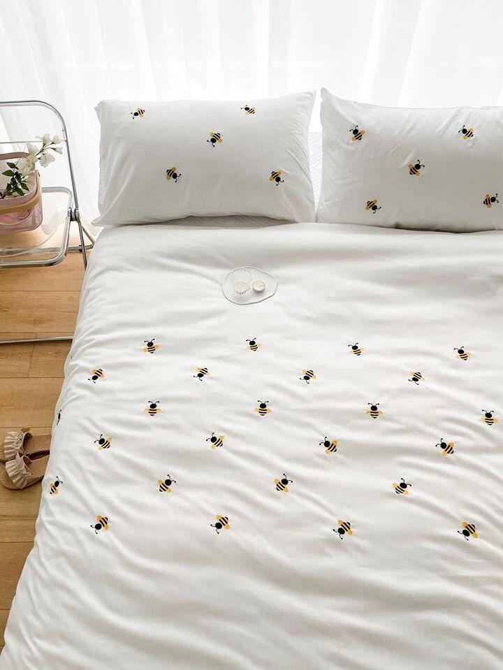 Floral Bloom Embroidered King Size Pure Cotton Bedsheet Set