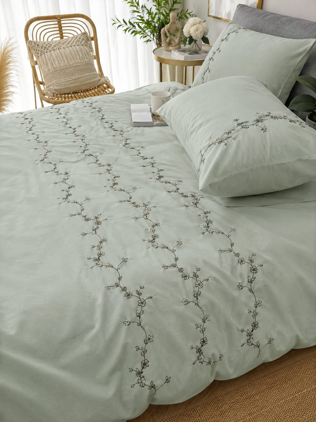 Floral Bloom Embroidered King Size Pure Cotton Bedsheet Set