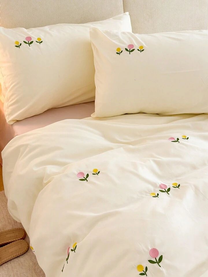 Floral Bloom Pure Cotton King-Size Floral Embroidered Bedsheet Set