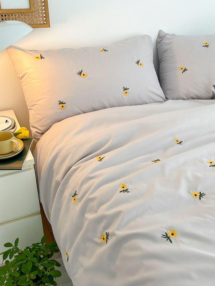 Floral Bloom Embroidered QueenSize Pure Cotton Bedsheet Set