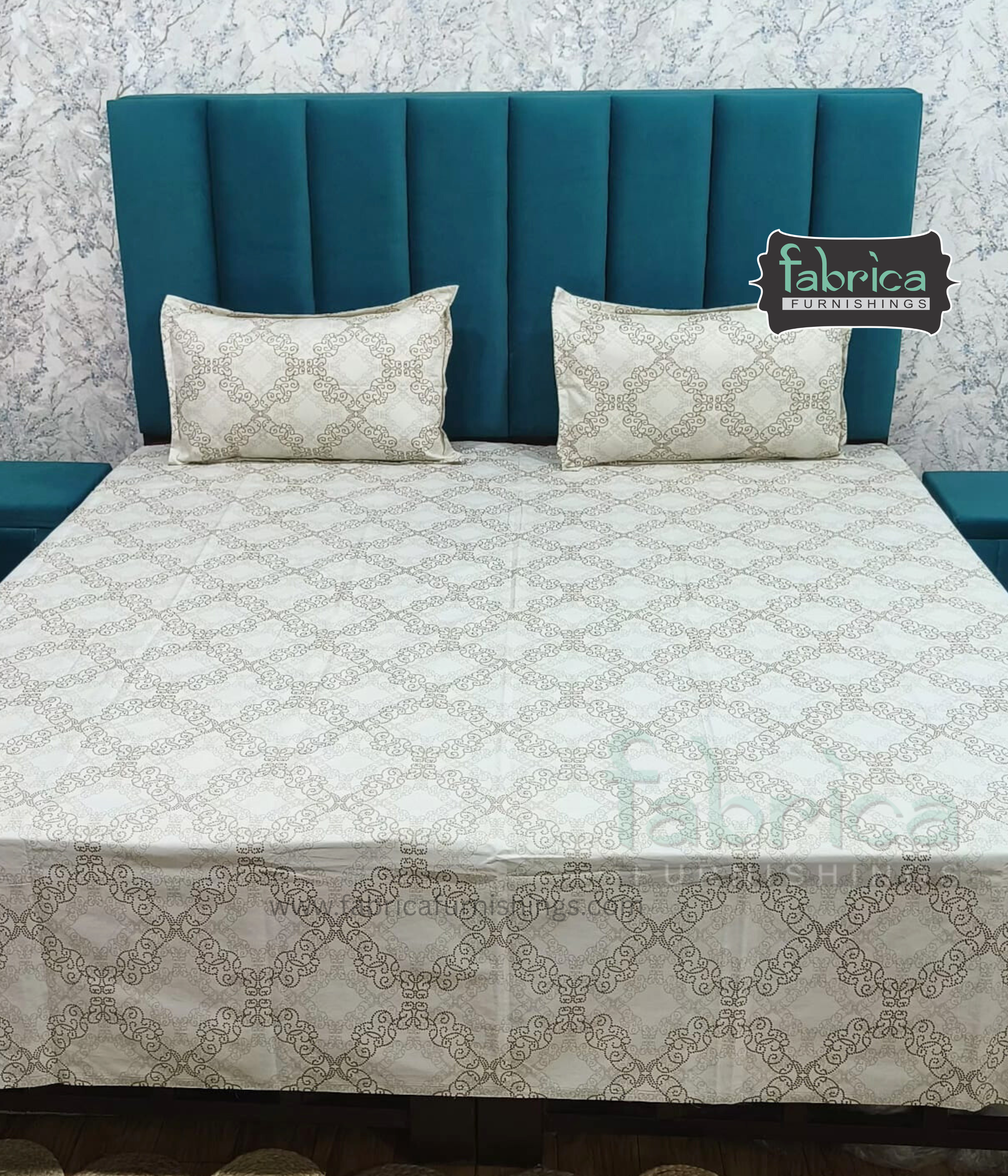 Petal Paradise Queen Size Pure Cotton Printed Bedsheet