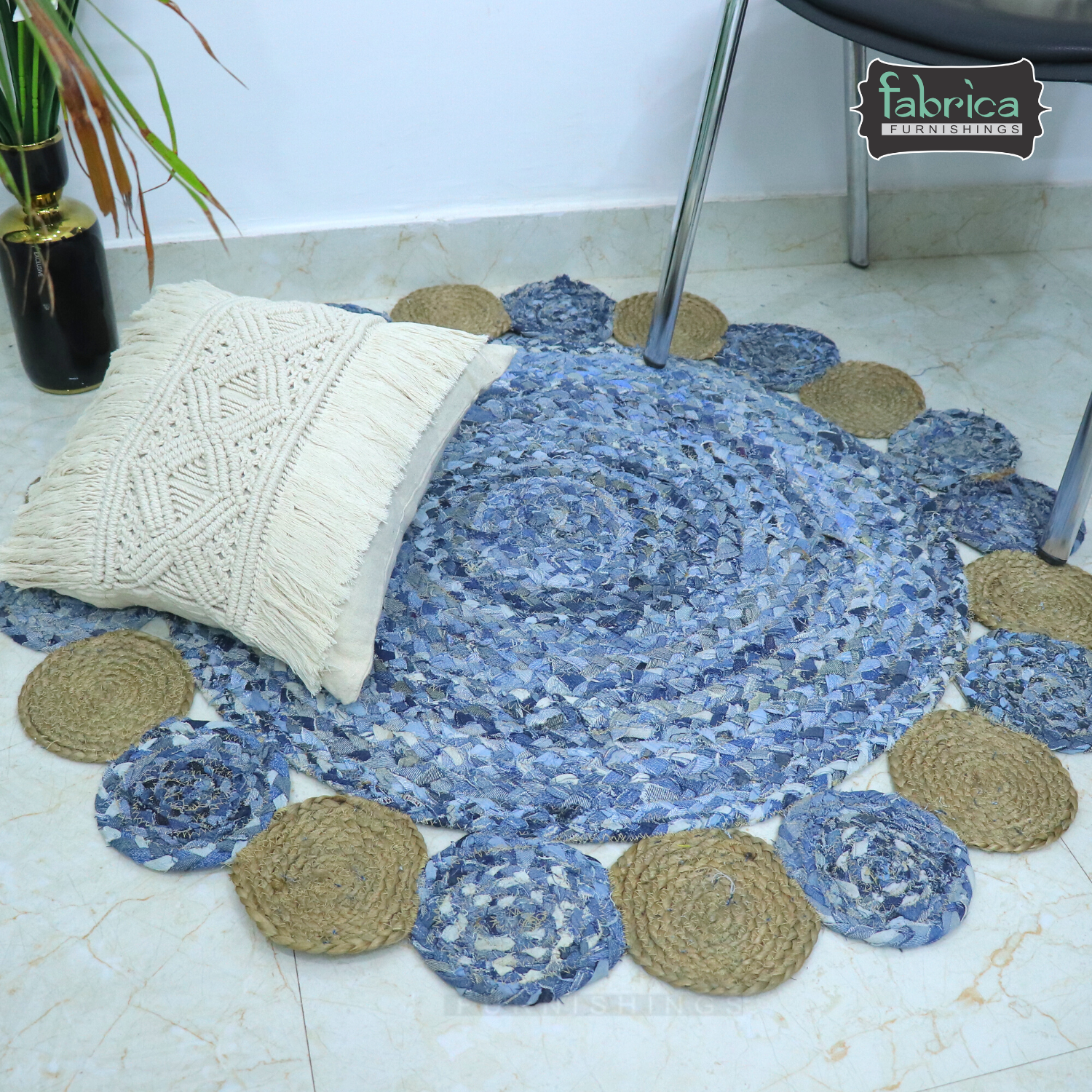 Handmade Braided Jute & Denim Rug in Circular Round with Small Circle Pattern - 3.5x3.5 Feet (105x105 cm)